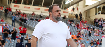 Η Κρίσταλ Πάλας αρνείται τις κατηγορίες της FA για το πανό με τον Μαρινάκη