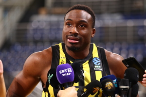 Θ. Αντετοκούνμπο: «Να γίνω το σκαλοπάτι για να κερδίσει κάτι ο Άρης» - Τι είπε για τις «φήμες» για Γιάννη
