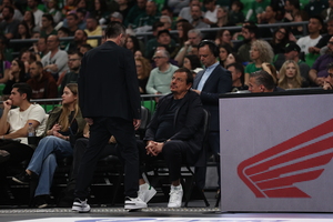 Αταμάν: Αποχώρησε κατευθείαν για τα αποδυτήρια μετά την ήττα από τον Κολοσσό (video)