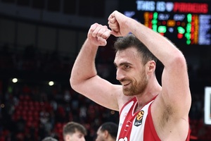 Μιλουτίνοφ: «Το σημαντικό είναι πως τελειώνει η σεζόν»