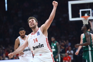 MVP της Ευρωλίγκας και από την Ένωση Παικτών ο Βεζένκοφ