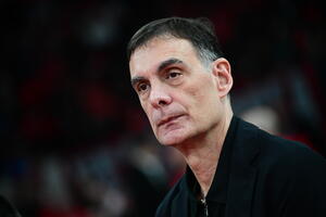 Ολυμπιακός: Η ατάκα του Μπαρτζώκα για το ενδεχόμενο σύγκρουσης με τον Παναθηναϊκό στην Ευρωλίγκα