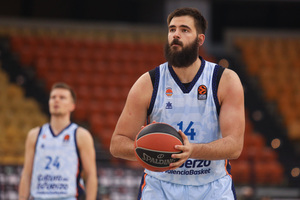 Τέλος εποχής στη Βαλένθια: Αποσύρθηκε ο Μπόγιαν Ντούμπλιεβιτς