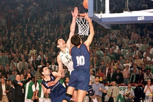 Marca για το πρώτο ευρωπαϊκό του Παναθηναϊκού: «30 χρόνια από τη μεγαλύτερη κλοπή στην ιστορία του ευρωπαϊκού μπάσκετ»
