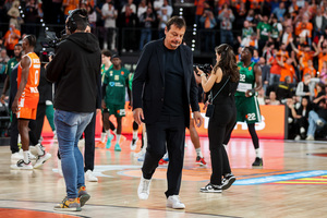 Δεν αλλάζει τα αποδυτήρια της η Βαλένθια παρά τα πρόσφατα παράπονα του Αταμάν