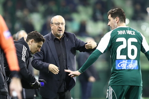 Μπενίτεθ: «Η ομάδα γίνεται καλύτερη και πιο δυνατή»