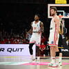 Απίθανο buzzer του Βεζένκοφ από το κέντρο (video)