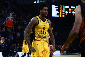 Μπράουν: «Χαίρομαι που μένω στην ΑΕΚ και ανυπομονώ για τη συνέχεια»