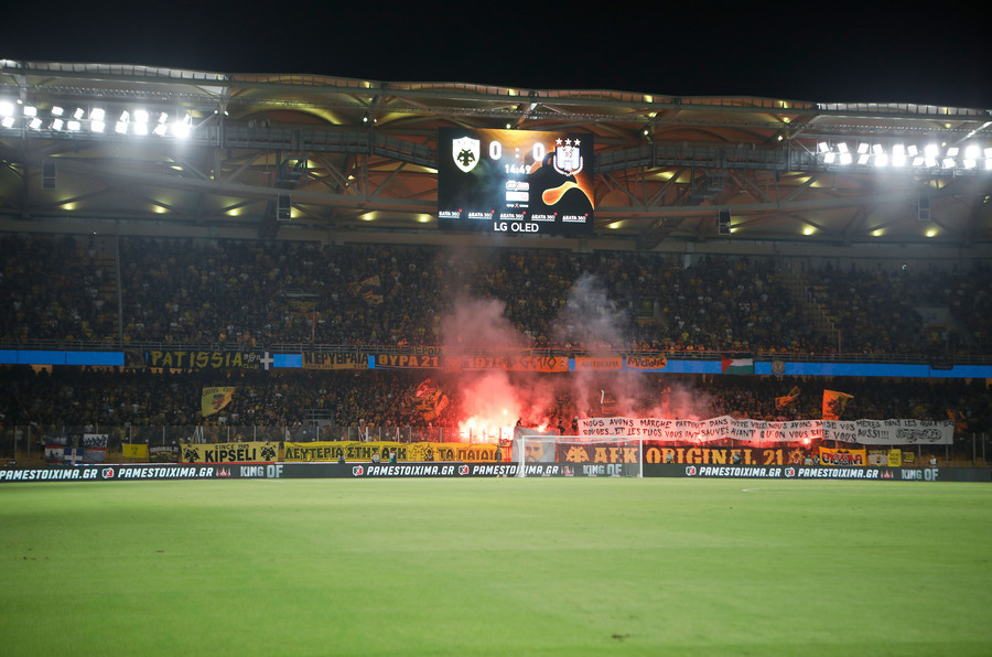 Βαριά «καμπάνα» στην ΑΕΚ από την UEFA