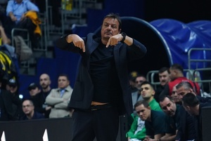 Αταμάν για συμπατριώτες του: «Αγράμματοι άνθρωποι έβριζαν τη μητέρα μου»