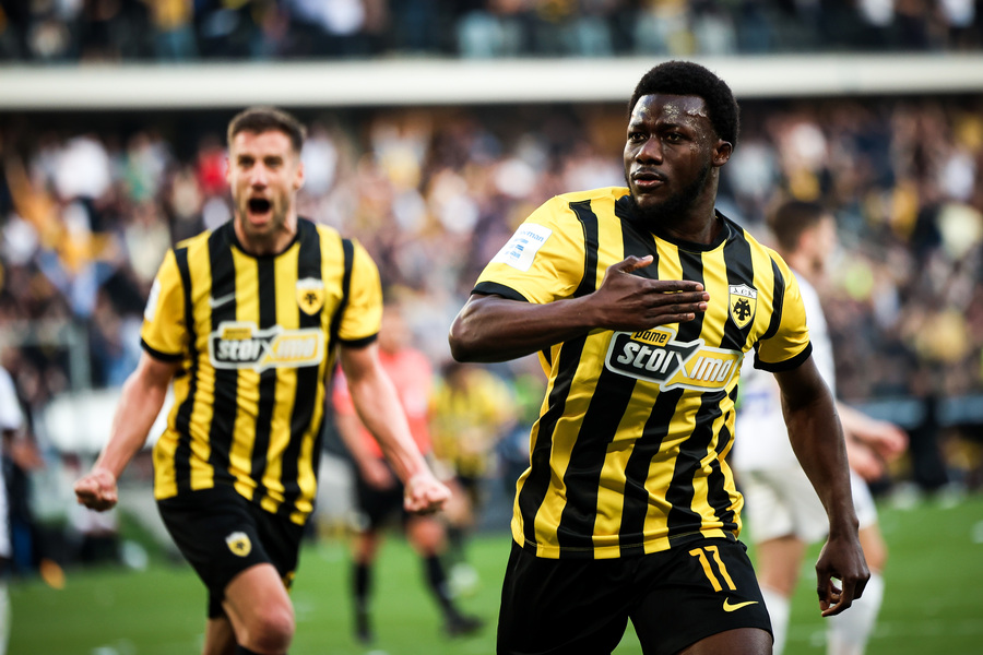 Super League: Αδιαφιλονίκητο φαβορί η ΑΕΚ - Τι δείχνουν οι πιθανότητες για τον τίτλο