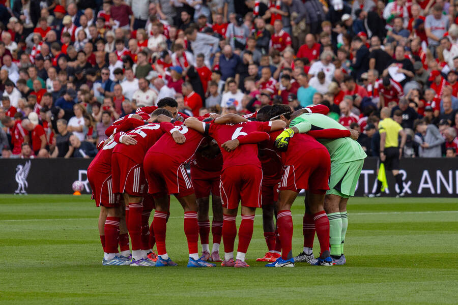 Σούπερ παράδοση η Λίβερπουλ