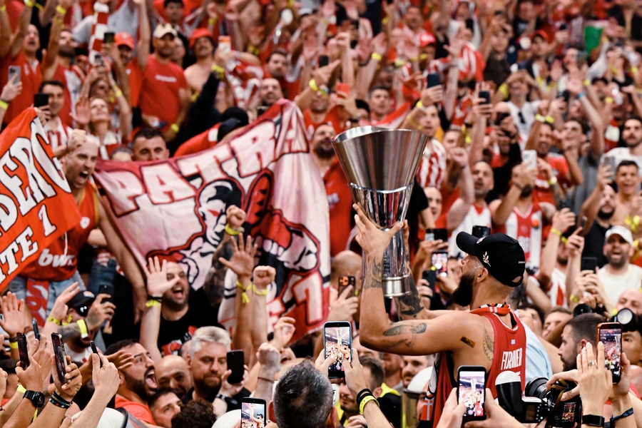 Η Euroleague αποθεώνει τον Φουρνιέ: «Ηγήθηκε της πορείας προς τον τίτλο» (video)