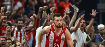 Αινιγματικός ο Πίτερς για το μέλλον του στον Ολυμπιακό: «Μία ωραία απάντηση, χωρίς απάντηση»