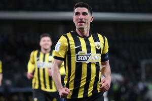 ΑΕΚ – Λεβαδειακός 4-0: Ισοπέδωσε τους Βοιωτούς με «όργια» Μάνταλου και παρέμεινε στην κορυφή η Ένωση! (video)