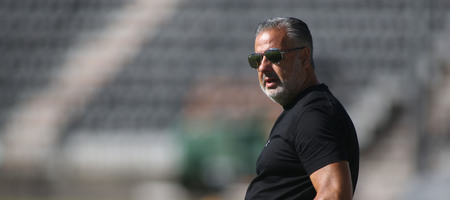 «Εμφύλιος» στην Φλαμένγκο: Ένταση μεταξύ παικτών και Χοσέ Μπότο μετά την απόλυση Φιλίπε Λουίς!