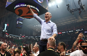 Final Four 2026: Η απονομή της EuroLeague στον Ολυμπιακό (pics)