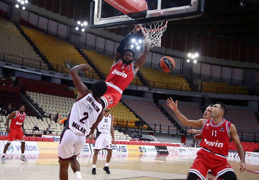 Euroleague: «Σαρωτικός» Ολυμπιακός, «έσπασε» το αήττητο της Αρμάνι (video)