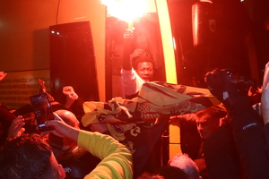 ΑΕΚ: «Κιτρινόμαυρη» παράνοια από Συγγρού έως Νέα Φιλαδέλφεια και αποθέωση για την ομάδα του Νίκολιτς! (pics)