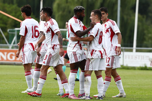 Ολυμπιακός - Αλ Τααβόν 2-1: Ωραίος, νεανικός και αήττητος