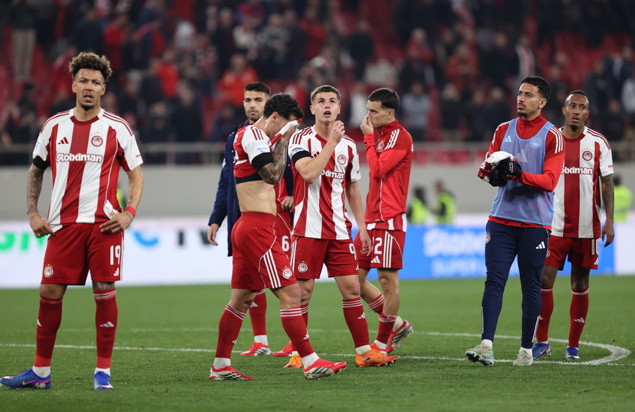 Ολυμπιακός: Αποδοκιμασίες στο φινάλε μετά την ήττα από τον Παναθηναϊκό