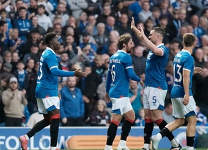 Σκοράρουν και οι δύο για να... σωθούν