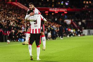 «Δαιμονισμένη» η Αϊντχόφεν: «Σκόρπισε» με πέντε γκολ τη Φορτούνα Σιτάρντ πριν τον Ολυμπιακό