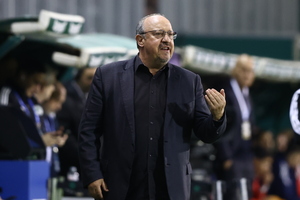 Μπενίτεθ: «Το πρώτο γκολ τα χάλασε όλα»