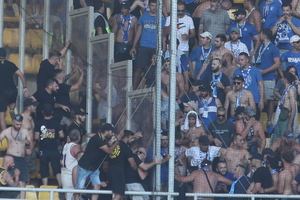 ΑΕΚ - Ηρακλής: Επεισόδιο στις εξέδρες της Allwyn Arena ανάμεσα στους οπαδούς των δύο ομάδων