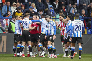 Απίστευτο: Οι διοικούντες της Σέφιλντ Γιουνάιτεντ πρότειναν συγχώνευση στην.... μισητή αντίπαλο Σέφιλντ Γουένσντεϊ!