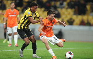 Ο ΟΦΗ «έδεσε» τον Αποστολάκη έως το 2029!