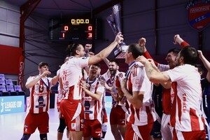 ΠΑΟΚ - Ολυμπιακός 1-3: Θρίαμβος για τους «ερυθρόλευκους» στον τελικό του Λιγκ Καπ! (video)