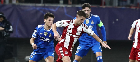 Μουζακίτης: «Δεν ξέρω πότε θα φύγει το βραβείο από το κρεβάτι μου, θα κοιμάμαι μαζί του» (video)