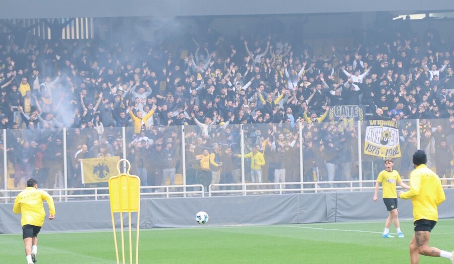 ΑΕΚ: «Ντόπες» από χιλιάδες οπαδούς εν όψει Ολυμπιακού (pics)