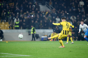 Ασύλληπτο περιστατικό στην «OPAP Arena» με ασθενή οπαδό της ΑΕΚ: «Παιδιά, κάντε λίγο στην άκρη να δω το πέναλτι»