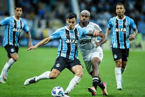 Παναθηναϊκός: Η Γκρέμιο πούλησε τον βασικό της εξτρέμ στην Άστον Βίλα και... φουλάρει για Τετέ