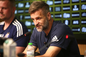 Φήμες για Μπίσκαν στον πάγκο της Τσέλιε