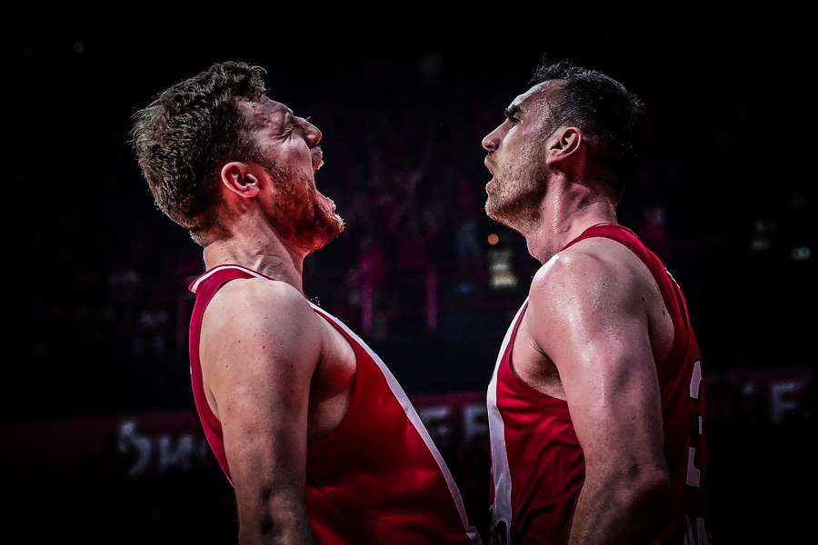 Προς Over στο ΣΕΦ