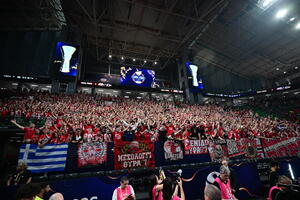 Final Four 2026: Φωτογραφίες από το «ερυθρόλευκο» ΟΑΚΑ