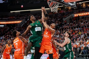 Βαλένθια - Παναθηναϊκός 102-84: Έπεσε μαχόμενος, μπήκε σε περιπέτειες (video)