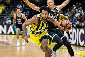 Φενέρμπαχτσε - Παρτίζαν 74-65: Νίκη με ρεκόρ σε τάπες!