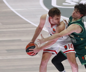 Super έπαθλο* ανταμοιβής στo Ολυμπιακός - Παναθηναϊκός και  415 δώρα* χωρίς κατάθεση!