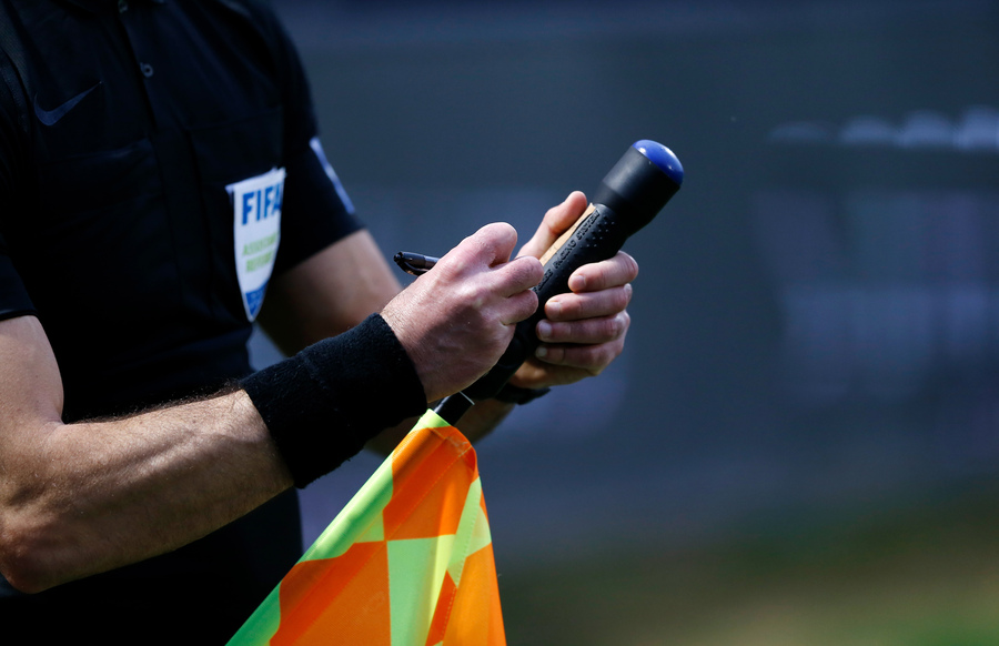 UEFA: «Ορόσημο η χρησιμοποίηση Ελλήνων διαιτητών στο Κύπελλο»