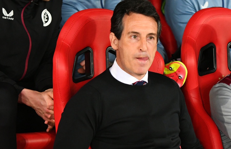 Το μομέντουμ δείχνει Άστον Βίλα