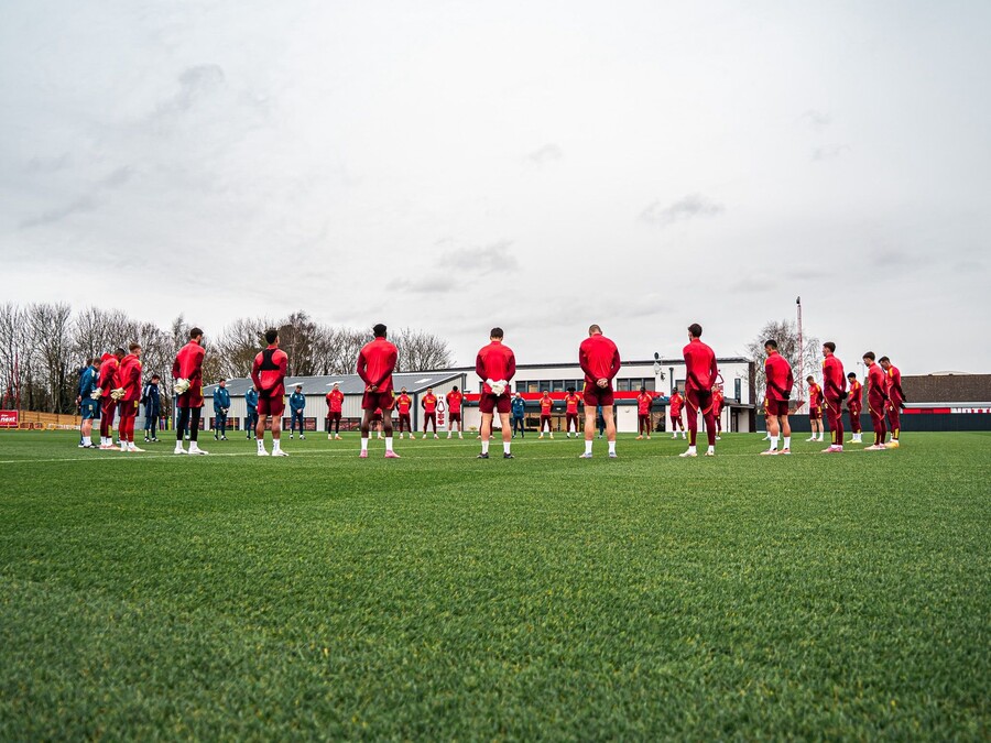 Νότιγχαμ: Ενός λεπτού σιγή στη μνήμη της μητέρας του Βαγγέλη Μαρινάκη