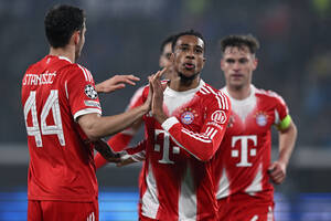 Τσάμπιονς Λιγκ: «Εξάσφαιρη» Μπάγερν, πέντε η Ατλέτικο, προβάδισμα για Γαλατάσαραϊ (video)