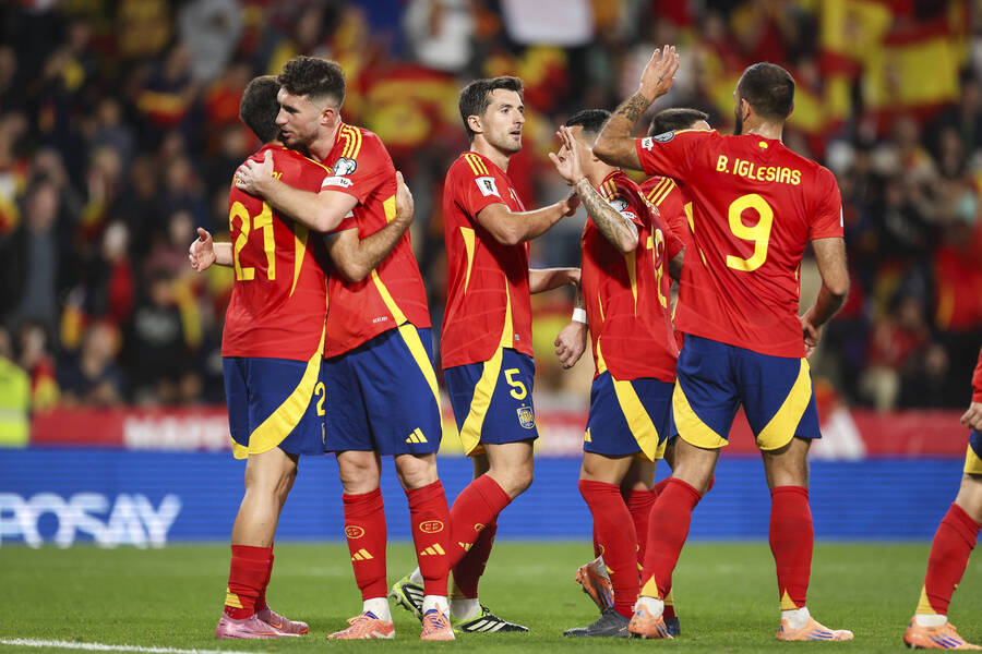 Κερδίζει και «σφραγίζει» την πρόκριση στο Μουντιάλ η Ισπανία