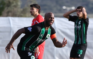 Καλαμάτα: «Περαστικά στον ποδοσφαιριστή της Μαρκό, Σεμπά»