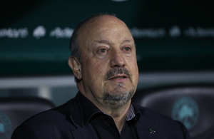 Μπενίτεθ: «Πιστεύουμε ότι θα τα καταφέρουμε με Μπέτις» (video)