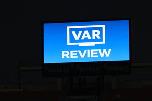 ΟΥΕΦΑ: Συνάντηση με τα μεγάλα πρωταθλήματα για τη μείωση της χρήσης VAR